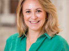 Pasfoto van Lucy Oates